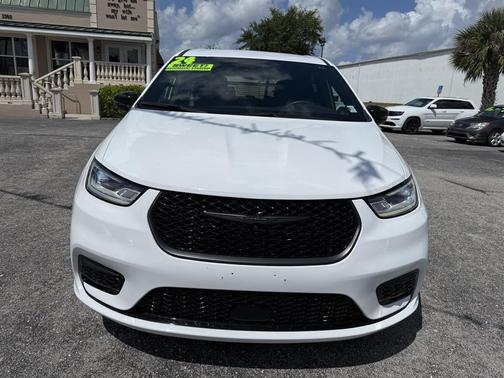 Bright White Clearcoat 2024 Chrysler Pacifica Hybrid S Appearance Pkg