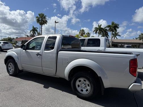 Brilliant Silver Metallic 2019 Nissan Frontier S
