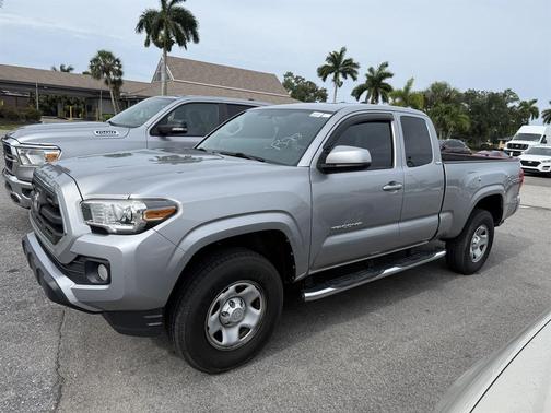 Silver Sky Metallic 2017 Toyota Tacoma SR