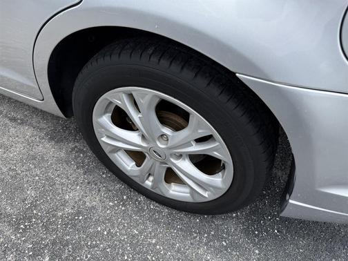 Ingot Silver Metallic 2012 Ford Fusion SE