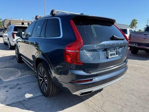 2021 Volvo XC90 T5 Momentum