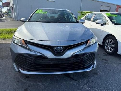2020 Toyota Camry LE