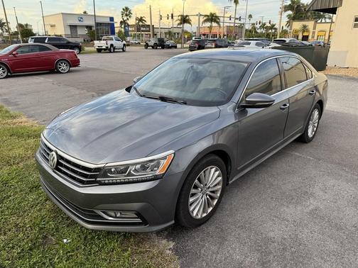 2016 Volkswagen Passat 1.8T SE