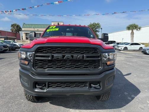 2024 RAM 3500 Tradesman Crew Cab 4x4 8' Box