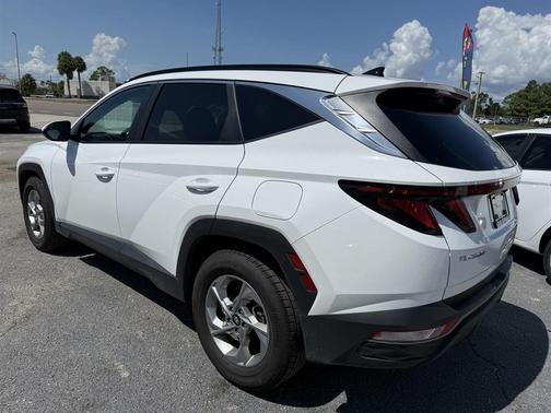 White Pearl 2024 Hyundai TUCSON SEL