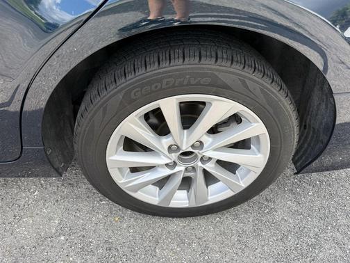 Galactic Aqua Mica 2021 Toyota Camry LE
