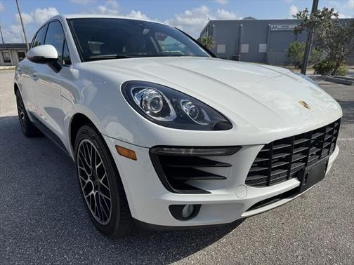 2018 Porsche Macan Base