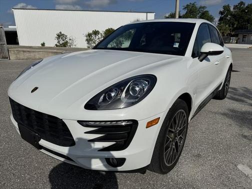 2018 Porsche Macan Base