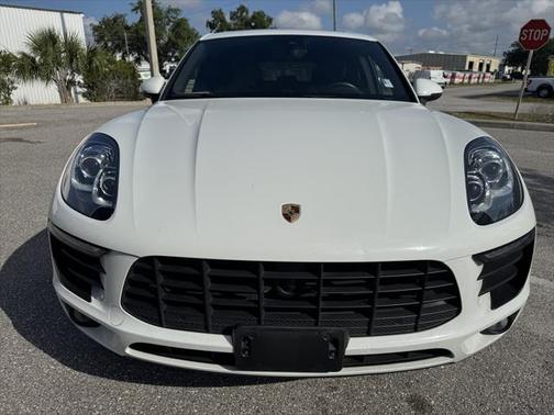 2018 Porsche Macan Base
