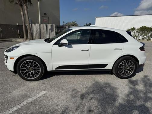 2018 Porsche Macan Base