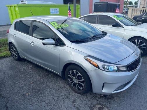 Silky Silver 2017 Kia Forte LX