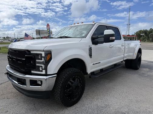 White Platinum Metallic Tri-Coat 2017 Ford F-350 Platinum