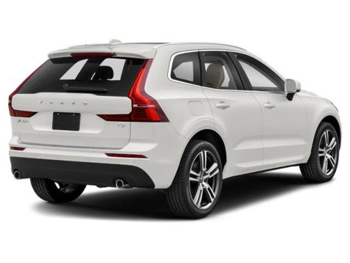 2021 Volvo XC60 T5 Momentum