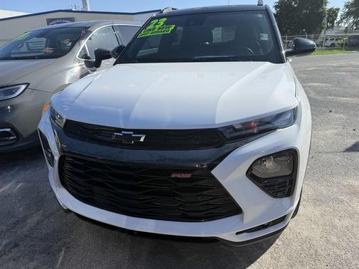 White 2023 Chevrolet Trailblazer RS