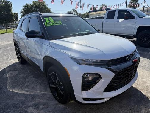 White 2023 Chevrolet Trailblazer RS