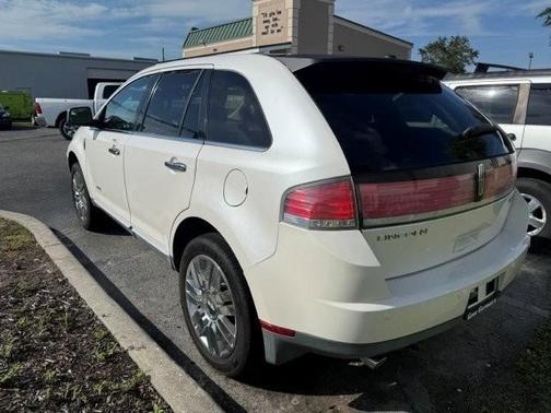 2010 Lincoln MKX Base