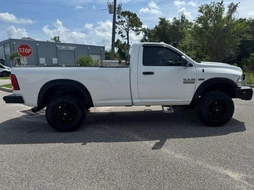 2017 RAM 3500 Tradesman Regular Cab 4x4 8' Box