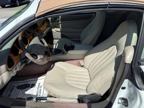 1999 Jaguar XK8