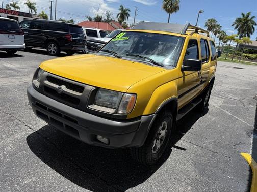 Solar Yellow Clearcoat 2001 Nissan Xterra XE-V6
