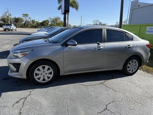 2022 Kia Rio S