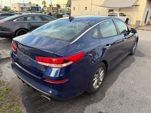 2019 Kia Optima LX