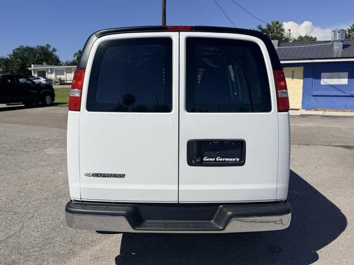 Summit White 2025 Chevrolet Express 2500 LT