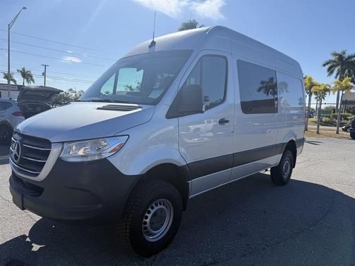 2019 Mercedes-Benz Sprinter 2500 Standard Roof