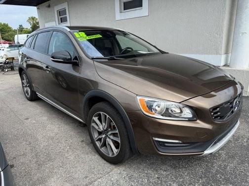 Brown 2018 Volvo V60 Cross Country T5