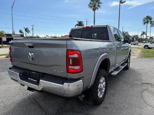 2020 RAM 2500 Laramie Crew Cab 4X4 6'4' Box