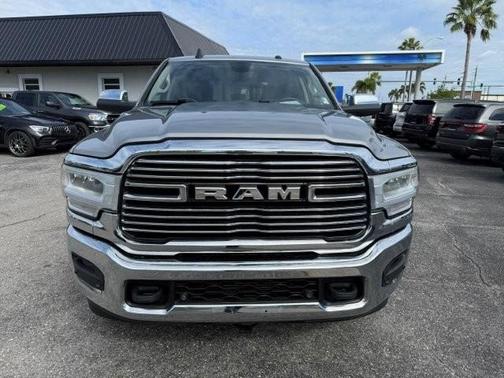2020 RAM 2500 Laramie Crew Cab 4X4 6'4' Box