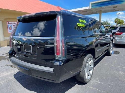 2018 Cadillac Escalade ESV Premium Luxury