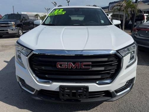 Summit White 2022 GMC Terrain SLE