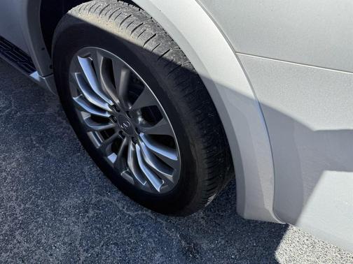 2015 INFINITI QX80 Limited