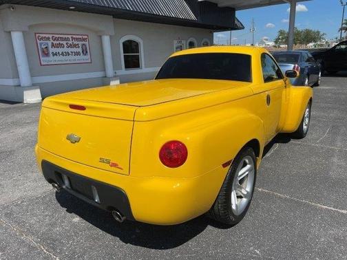 2005 Chevrolet SSR 1/2 TON