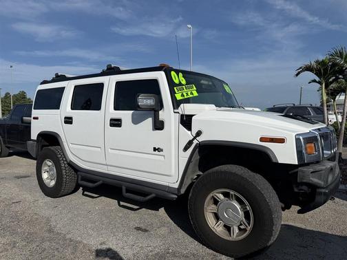 White 2006 Hummer H2 Base