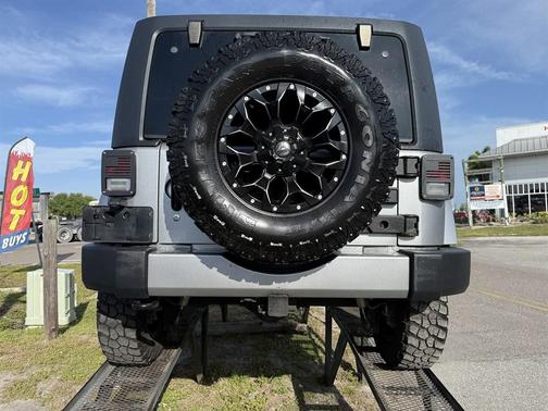 Billet Silver Metallic Clearcoat 2018 Jeep Wrangler JK Unlimited Sahara