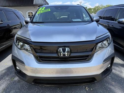 Crystal Black Pearl 2022 Honda Pilot 2WD Special Edition