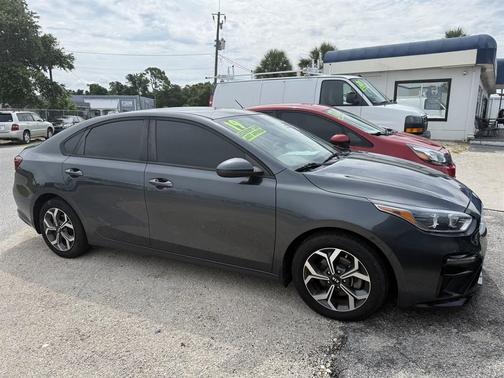 Gravity Grey 2019 Kia Forte LXS