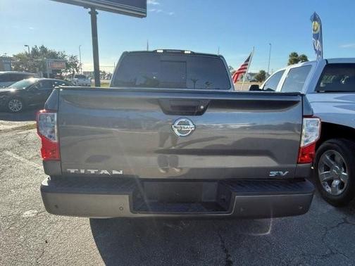 2021 Nissan Titan SV