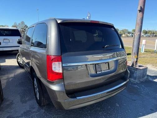 2015 Chrysler Town & Country Touring