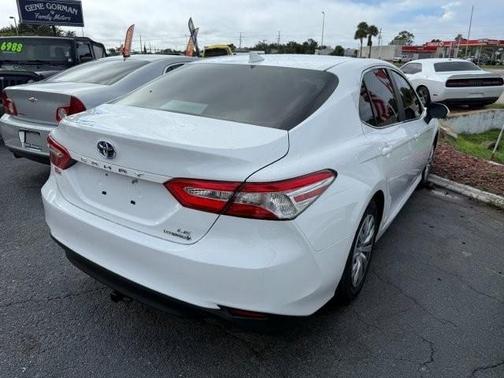 2019 Toyota Camry Hybrid XLE