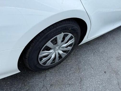 2019 Toyota Camry Hybrid XLE