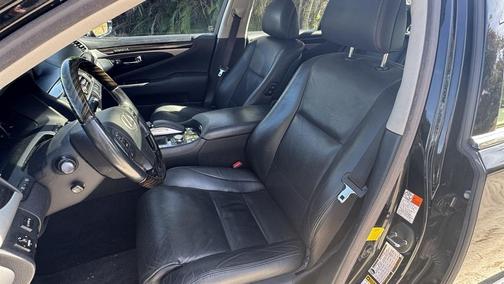 2016 Lexus LS 460 Base