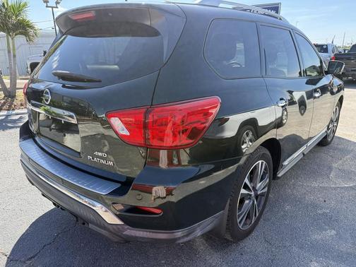 Midnight Pine 2018 Nissan Pathfinder Platinum