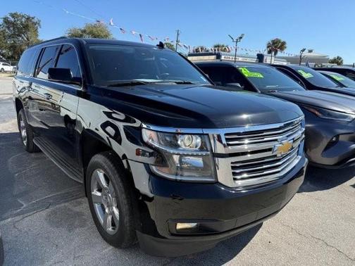 2017 Chevrolet Suburban LT