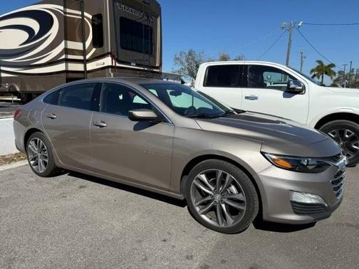 2022 Chevrolet Malibu FWD LT