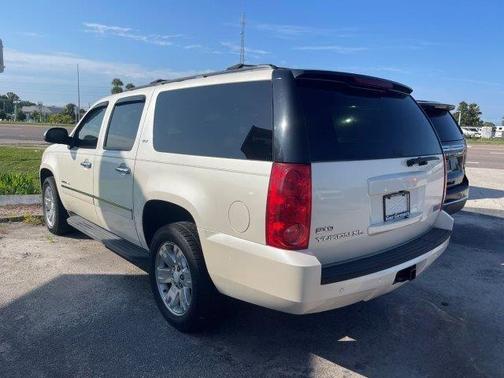 2010 GMC Yukon XL 1500 SLT