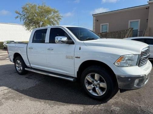 Bright White Clearcoat 2016 RAM 1500 Big Horn