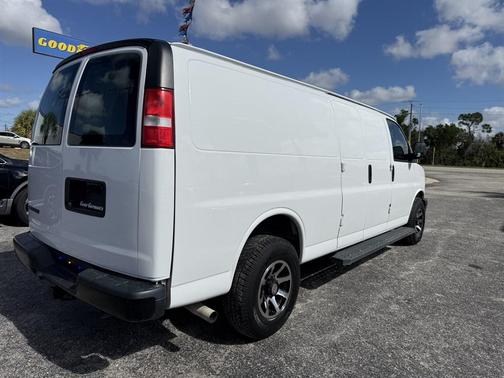 2020 Chevrolet Express 2500 RWD 2500 Extended Wheelbase WT