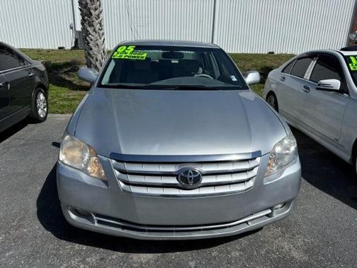 2005 Toyota Avalon XL